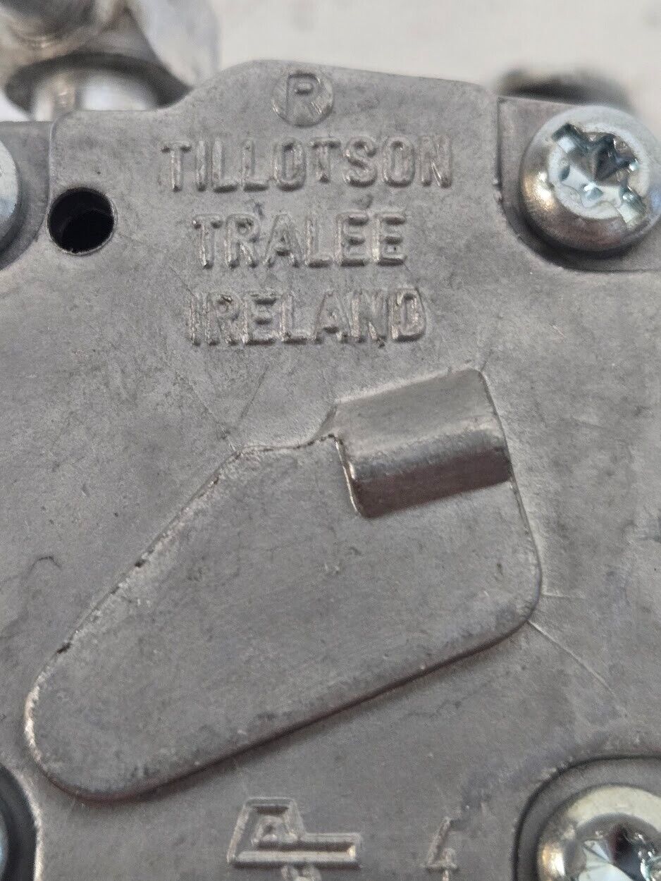 Tillotson Carburetor 239D749