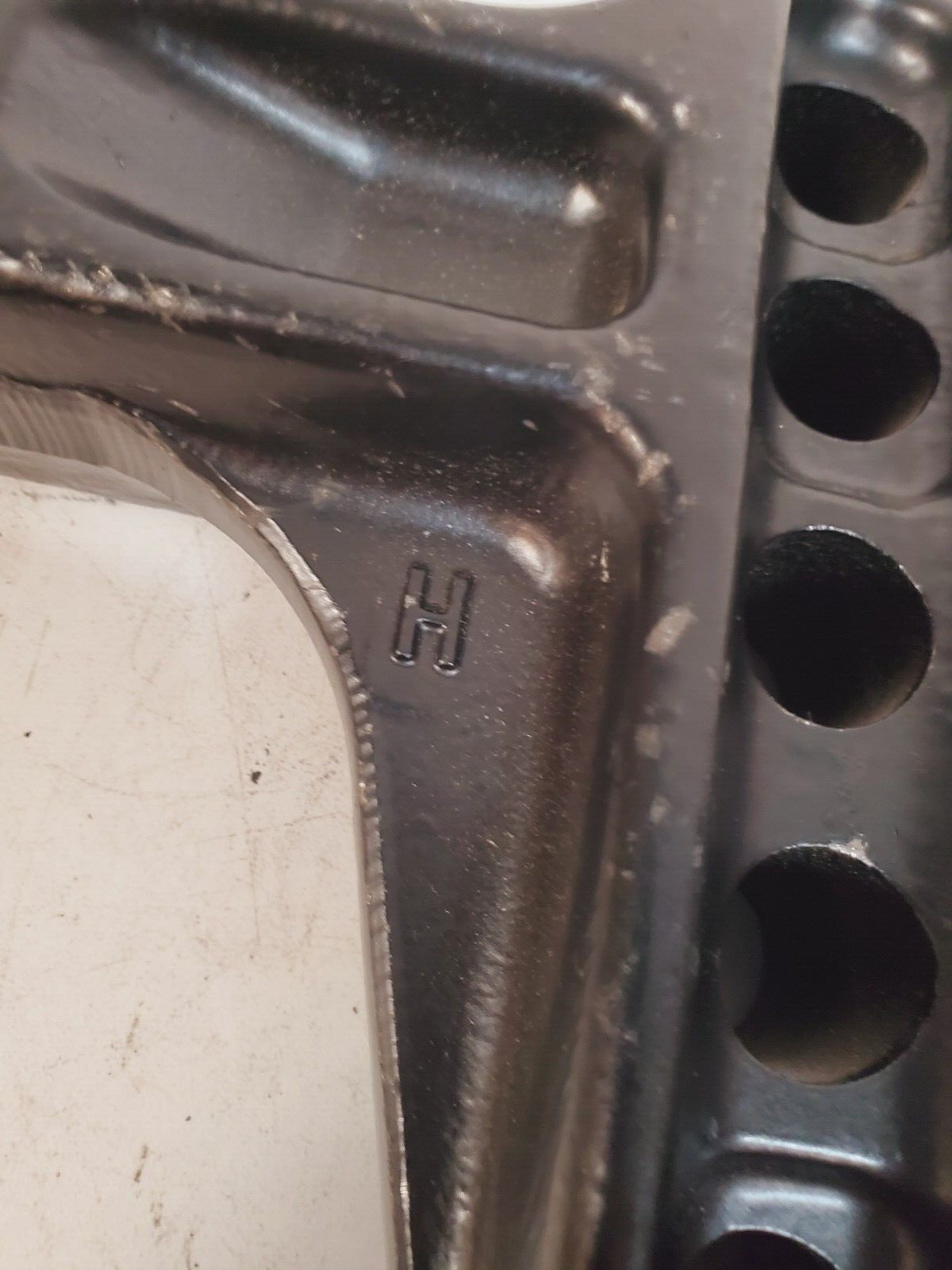 EAZ-LIFT Weigh Distribution Forged Adjustable Shank 2" | 04/18 DVA