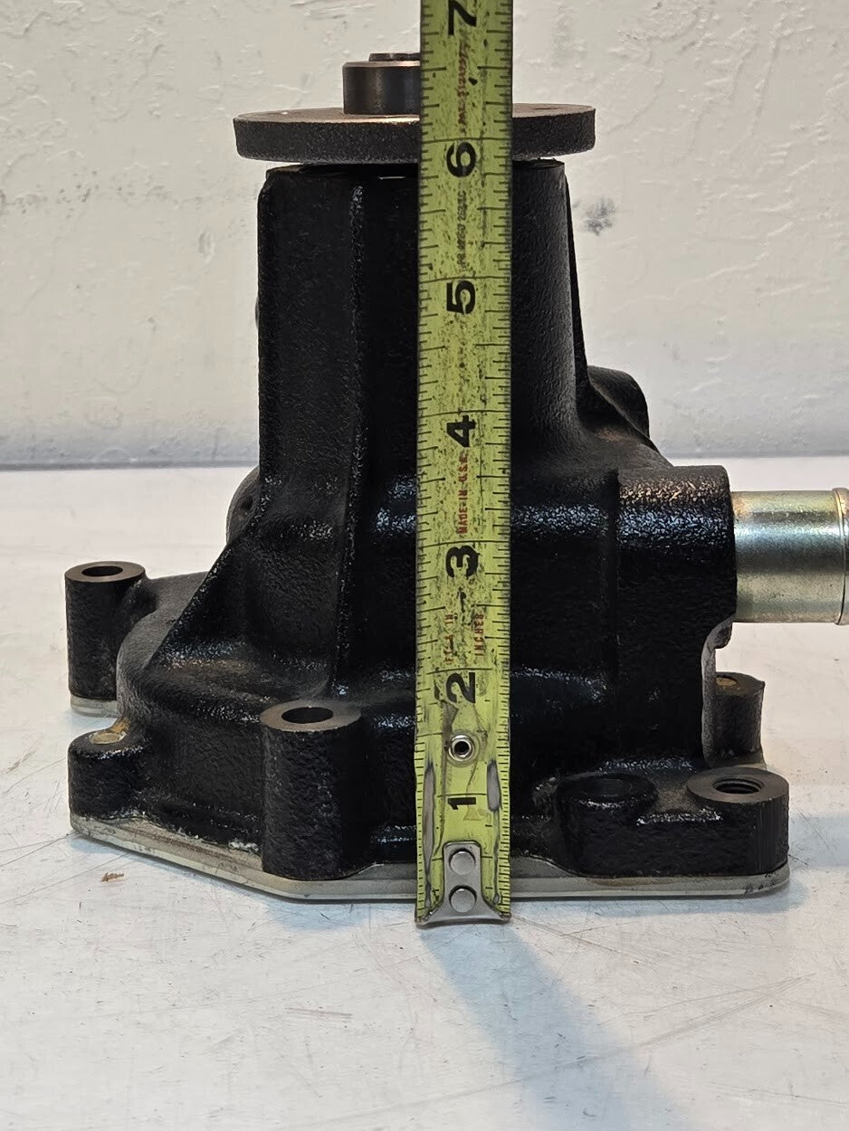 Water Pump J122 for Isuzu 4HK1 | 4x6.7mm & 2x4.9mm Impeller Drive Mounting Holes
