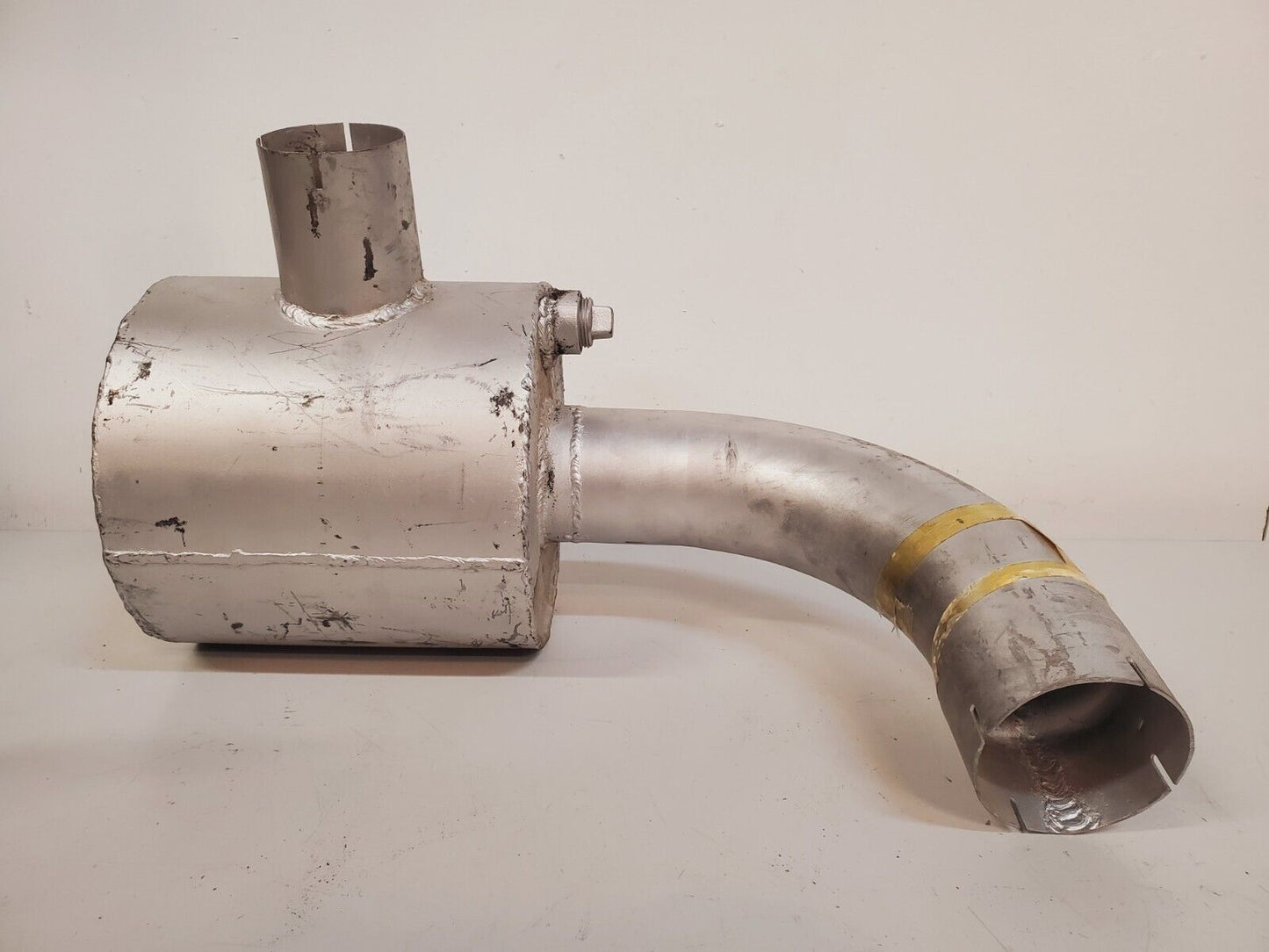 Exhaust Muffler DLA700-86-M-2721 | 2992007317937