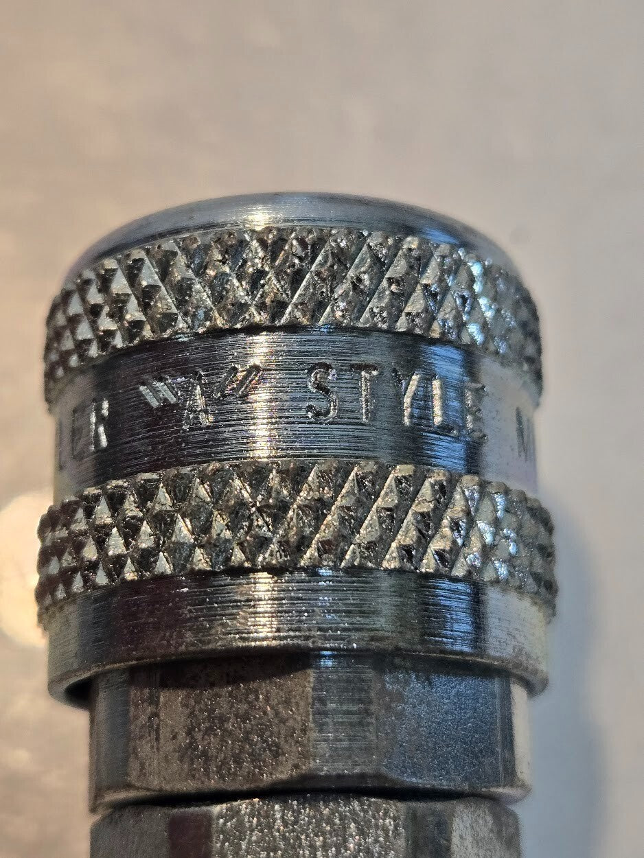 21 Quantity of 1/4" Milton Kwik Change A Style Couplings 1/4" FNPT (21 Quantity)