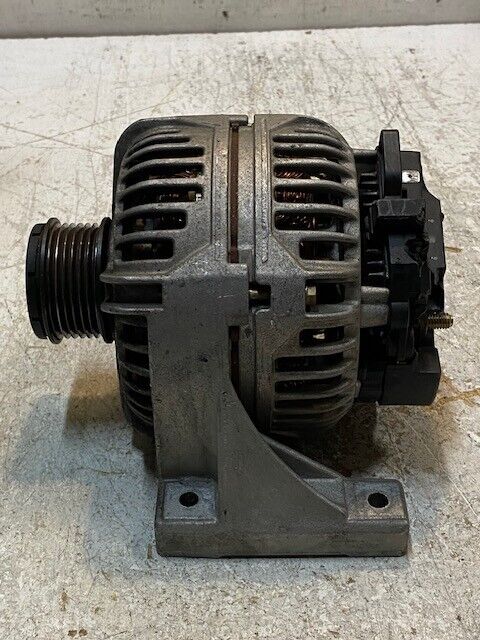 Volvo Alternator 9459077 Bosch 0124515019