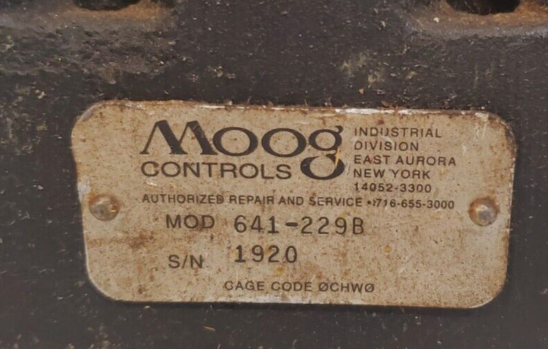 Moog Controls Hydraulic Valve 641-229B | 1920 | AP8 | CAGE CODE 0CHW0