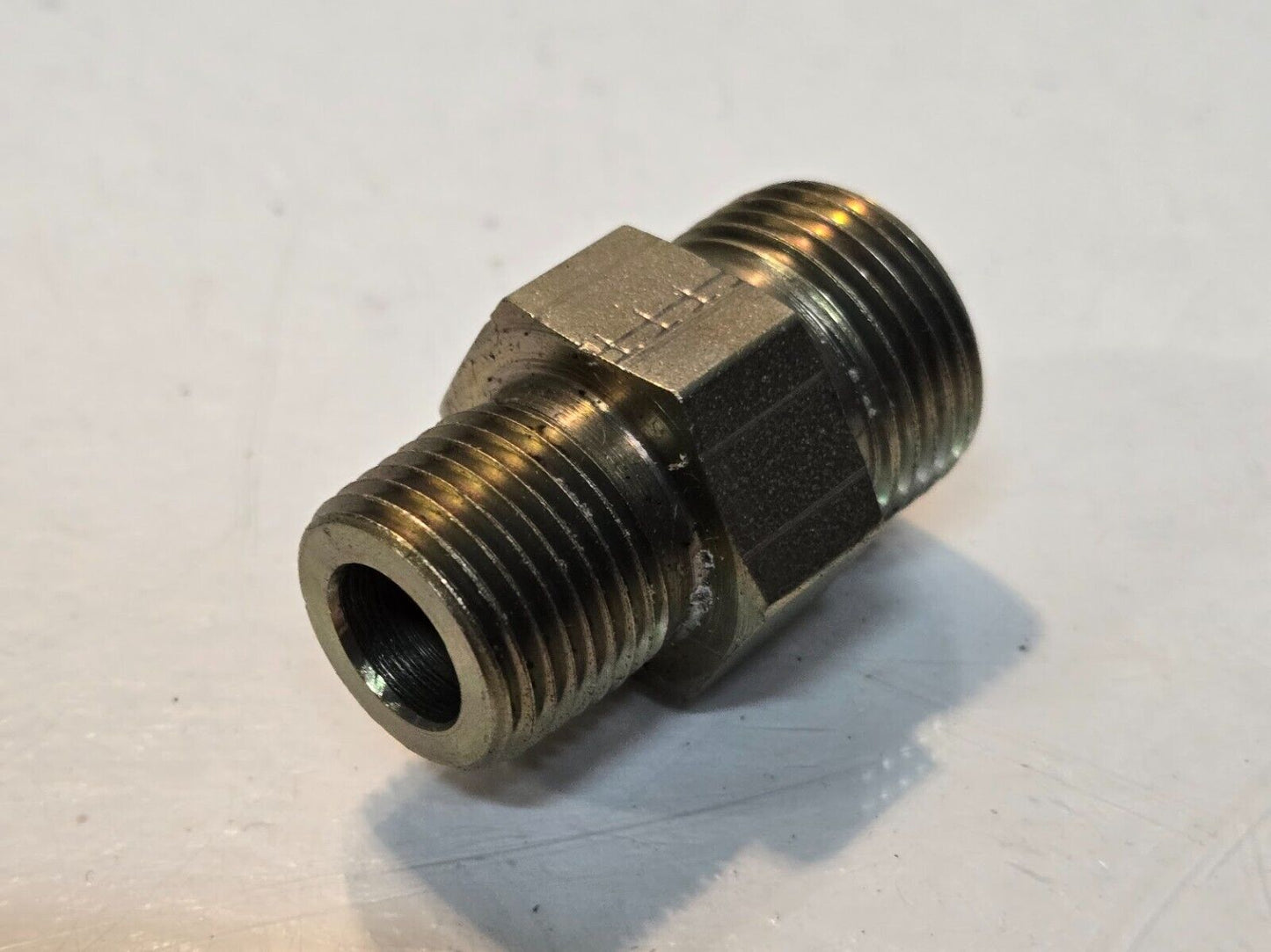 4 Quantity of 8MFFOR-6MP Hydraulic Adapters 13/16"-16 x 3/8"-18 (4 Quantity)