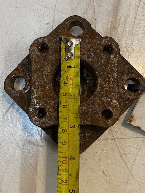 Ind. Flange 4-Bolt Mounting Bracet 2-411 WCB 2"/3" C811/C821 Bonnet 111342899