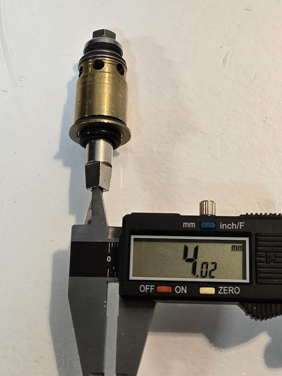 Quaturn LH Cartridge CHI-FAU-CO for Chicago Faucet Pat No. 5316039