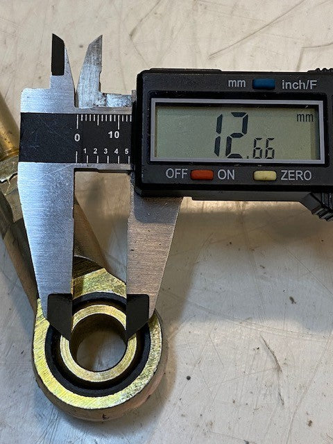 Navistar Rod Clutch Linkage 3523974C1615 | 25-1/2" Long 13mm Bore 12mm Shaft OD