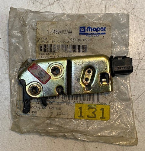 Mopar Grand Caravan Sliding Door Hold Open Latch Left 1-04894027AA