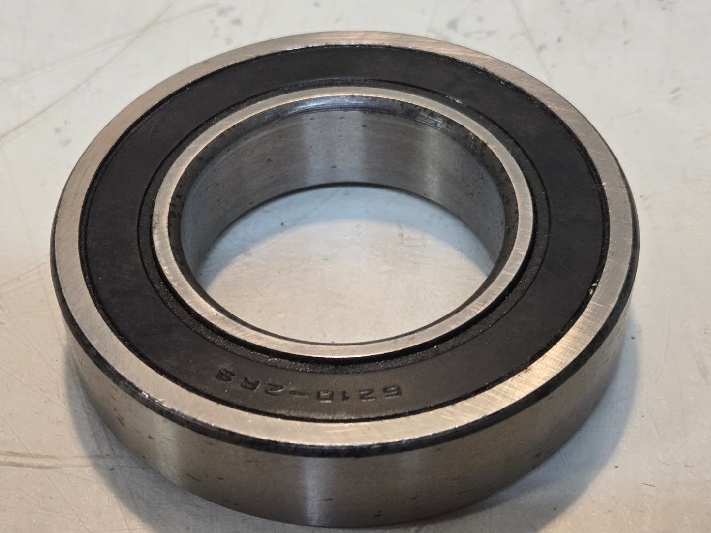 Deep Groove Ball Bearing 6210-2RS | 90 mm OD x 50 mm Bore x 20 mm Wide