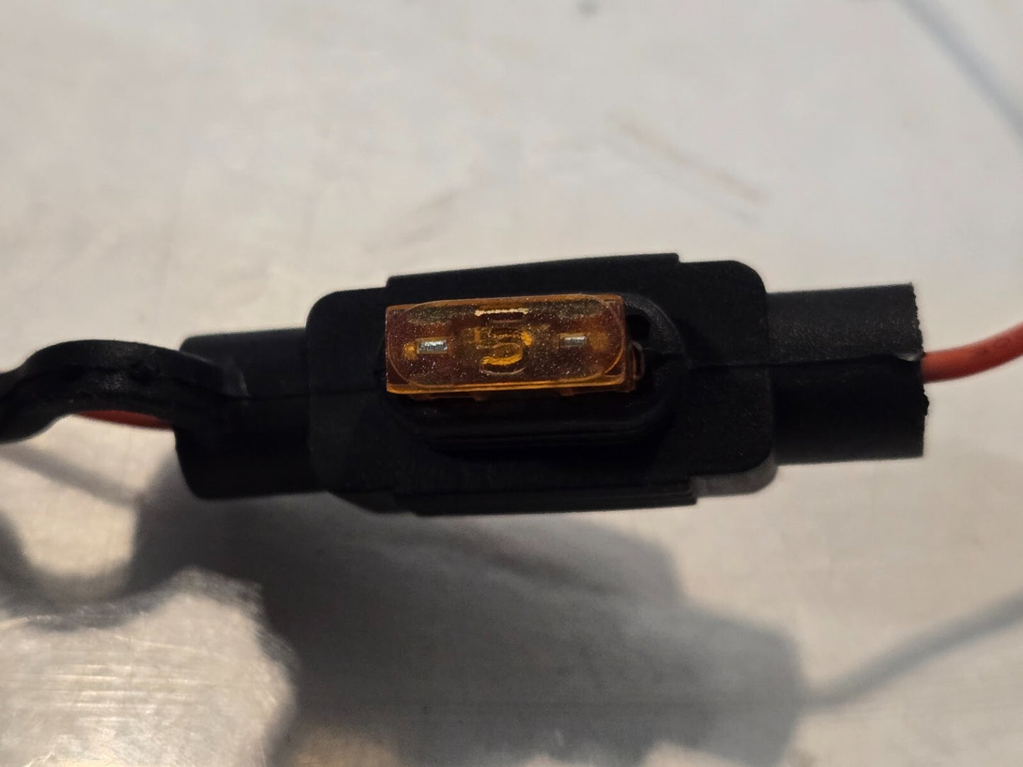 Approximately 200 Quantity of Inline Fuse Holders w/ 5 Amp Fuse (Approx 200 Qty)