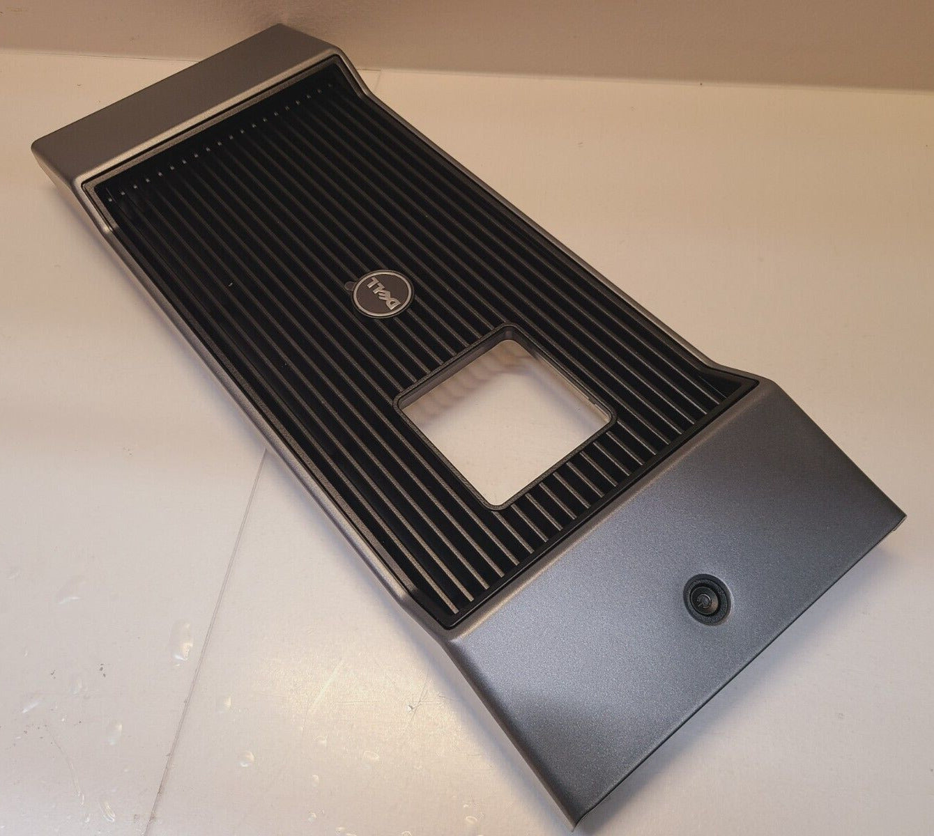 Dell front panel Line-Interactive Rack UPS 5600R | 4U - R462R