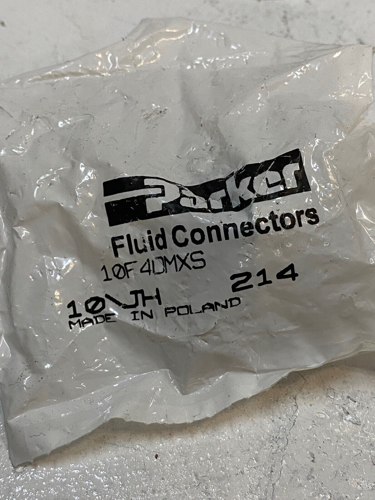 7 Quantity of Parker Fluid Connectors 10F40MXS (7 Quantity)