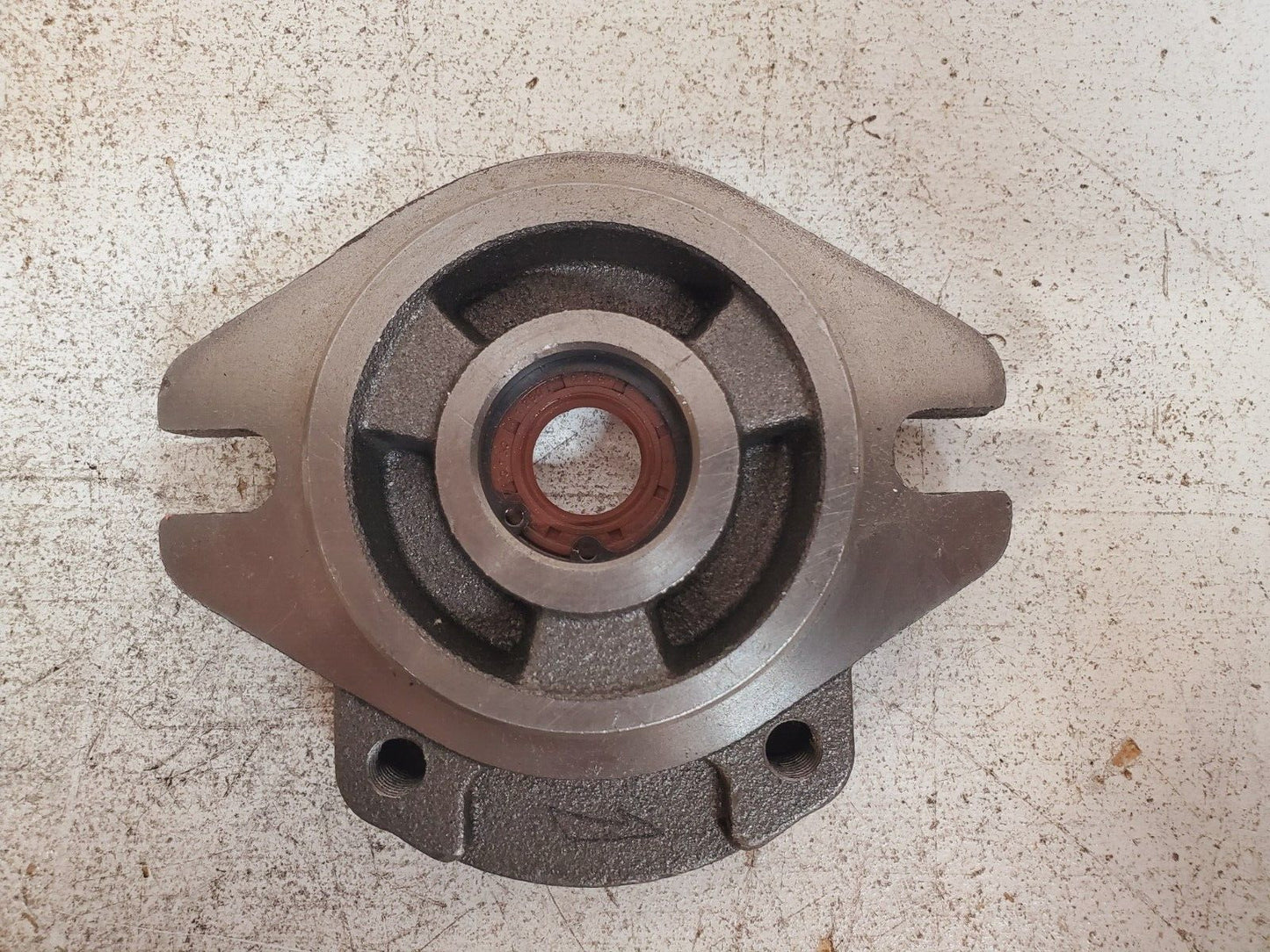 Mounting Flange for Hydraulic Pump 0.750 | 1.250 | 0.615