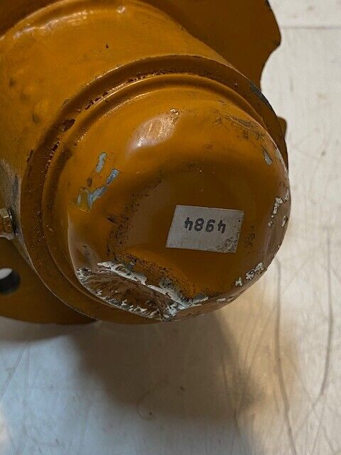 Hydraulic Motor 12126 | 9" L 6" W 37mm Hex Nut 11mm Bolt Holes