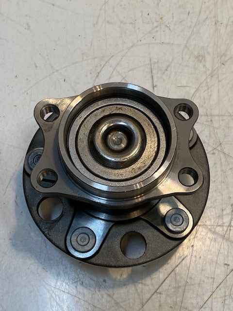 NTN HUB092T-24 Wheel Hub Bearing 5-Bolt 65mm Bore 09040023 | 696361