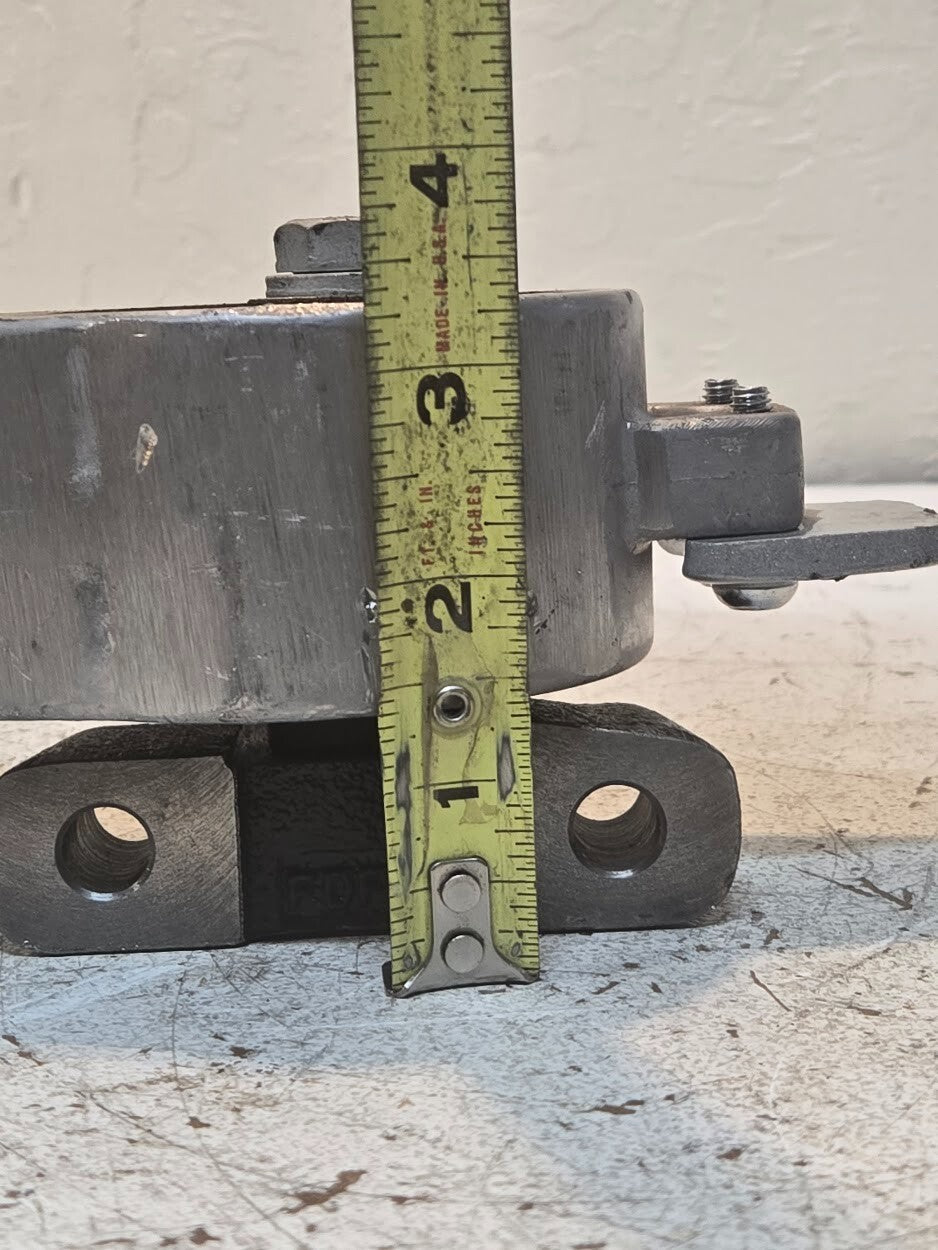 Engine Mount Isolator 1520 | 121AC for Mopar 5085121AC