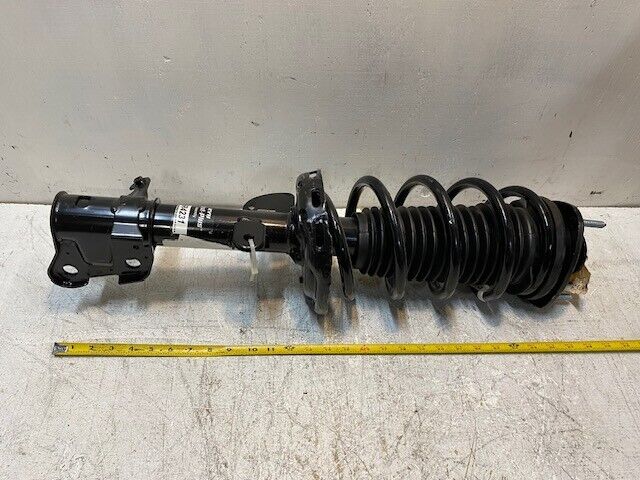 KYB Strut-Plus Assembly SR4231