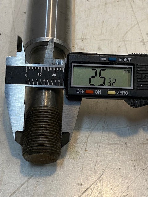 Hydraulic Cylinder Rod 21692 | 16-1/2" Long 25mm Thread 38mm Shaft 41mm Bore