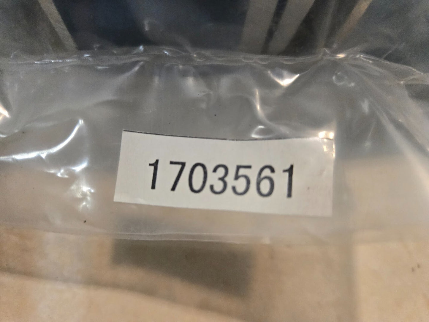 30 Quantity of Tonneau Cover Rail Clamp 1703561 for TruXedo (30 Quantity)