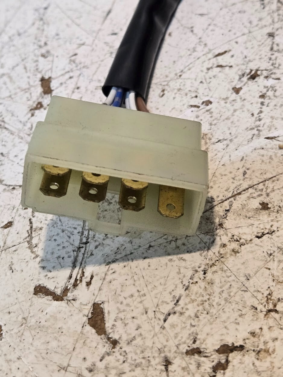 Ignition Switch KM-8 237270 | G67HH