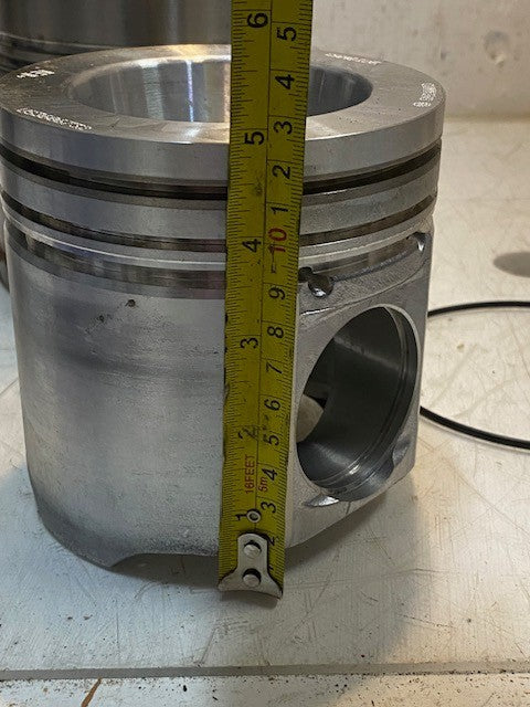 Cummins Engine Cylinder Kit Piston 3606732 Sleeve 3080760 Pin 4083243