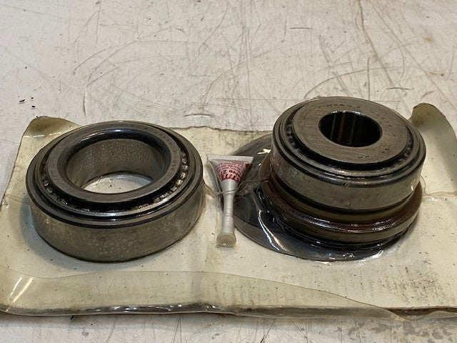 Set of 2 Different Timken Bearings 25590 (83mm OD) & 02872 (73mm OD)