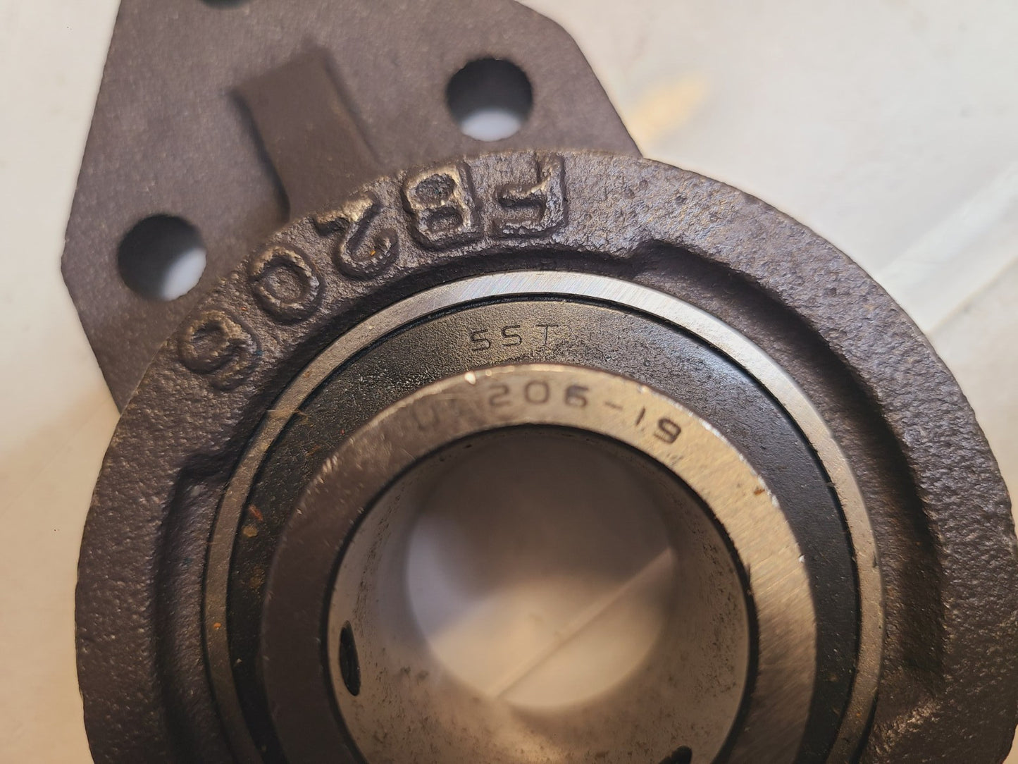 SST 3-Bolt Flange Mounted Bearing FB206 | 1-3/16" | UC206-19