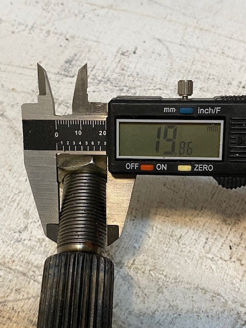 Axle Drive Shaft R2684-01 BT-70 25" Long 26-Spline 30mm Shaft Dia. 29mm Thread