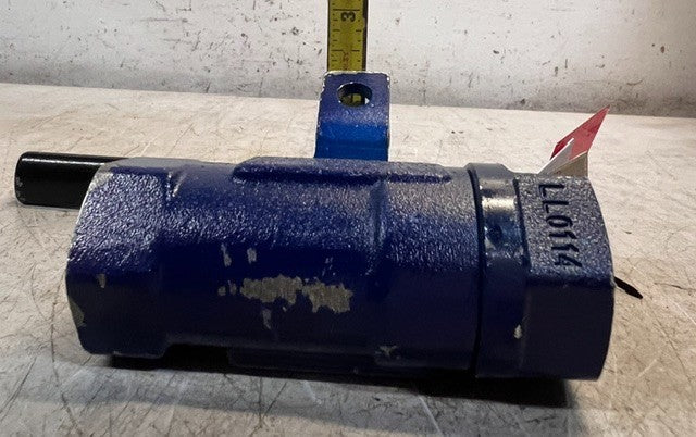 2 Quantity Warren 1/2 Inch Ball Valve B16.34 Threaded Industrial Shut Off Valve