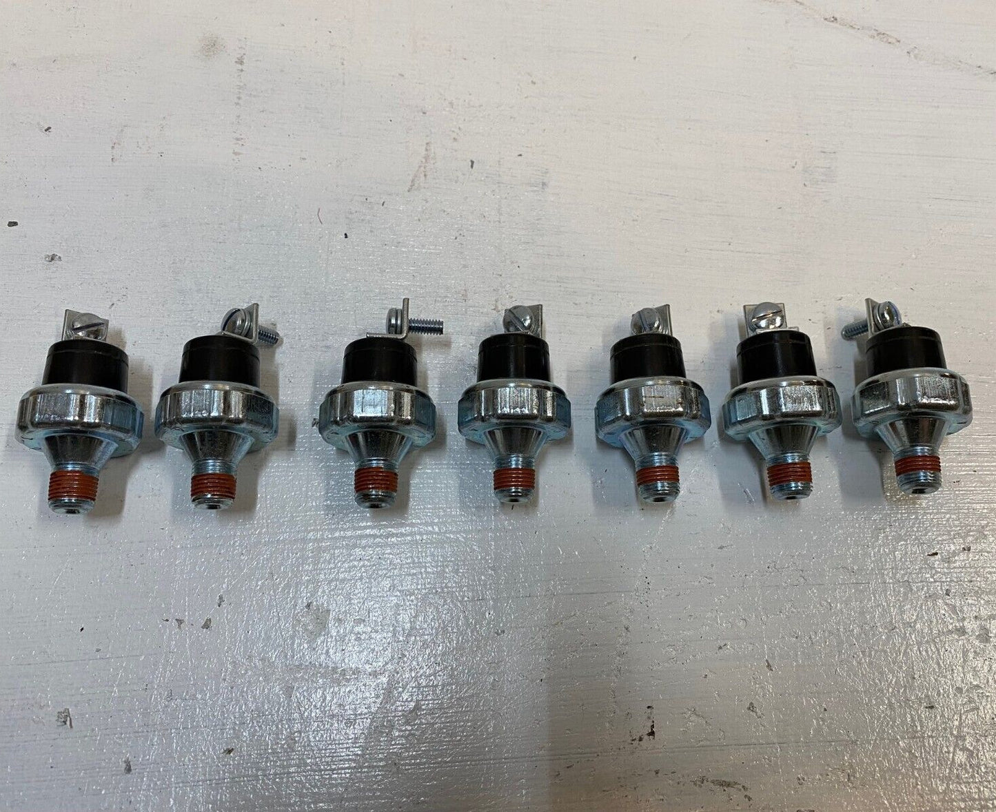 7 Qty of Duralast Oil Pressure Switches 2" Length 10mm Thread 28mm OD (7 Qty)