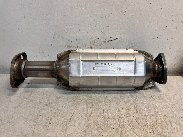 FVP Brand Catalytic Converter APC642132 Kit Exhaust System Emissions Assembly