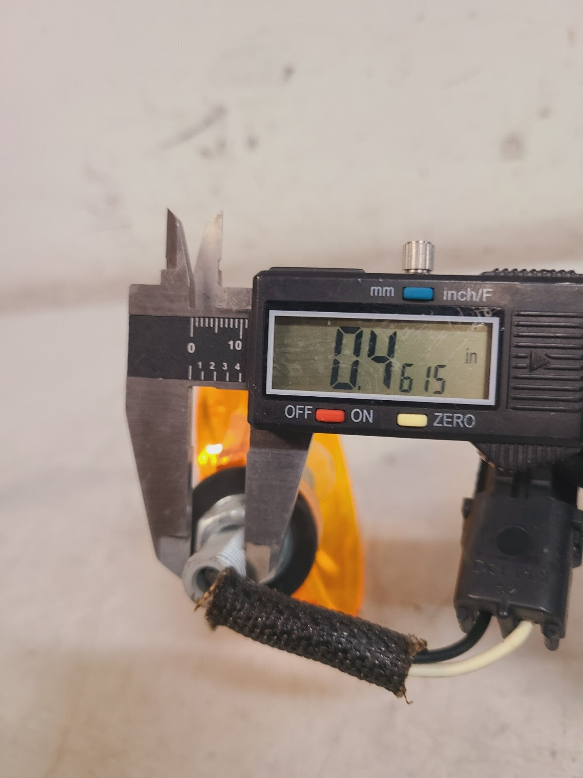 Truck-Lite Yellow Round Directional Light & Wire 13252