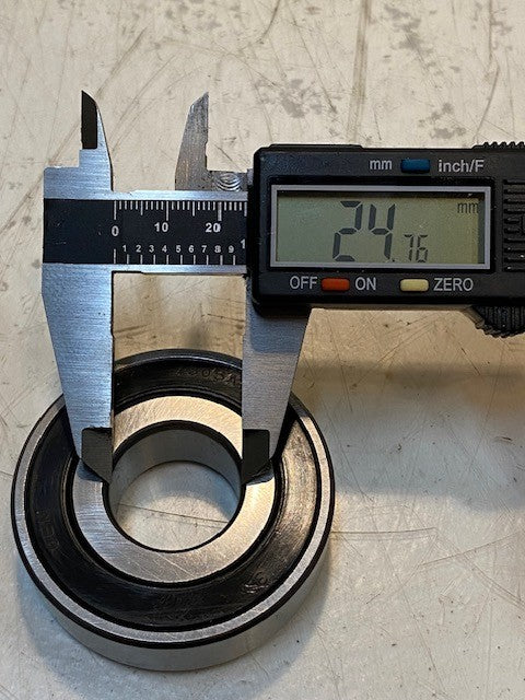 5 Quantity of ZYZ Angular Contact Ball Bearings 7305A, 7305B 25x62x17mm (5 Qty)