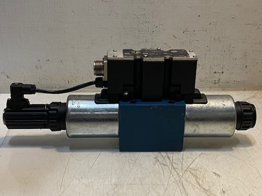 Rexroth Proportional Directional Valve 4WREE10V75-20/G24K31/A1V | 204522A450