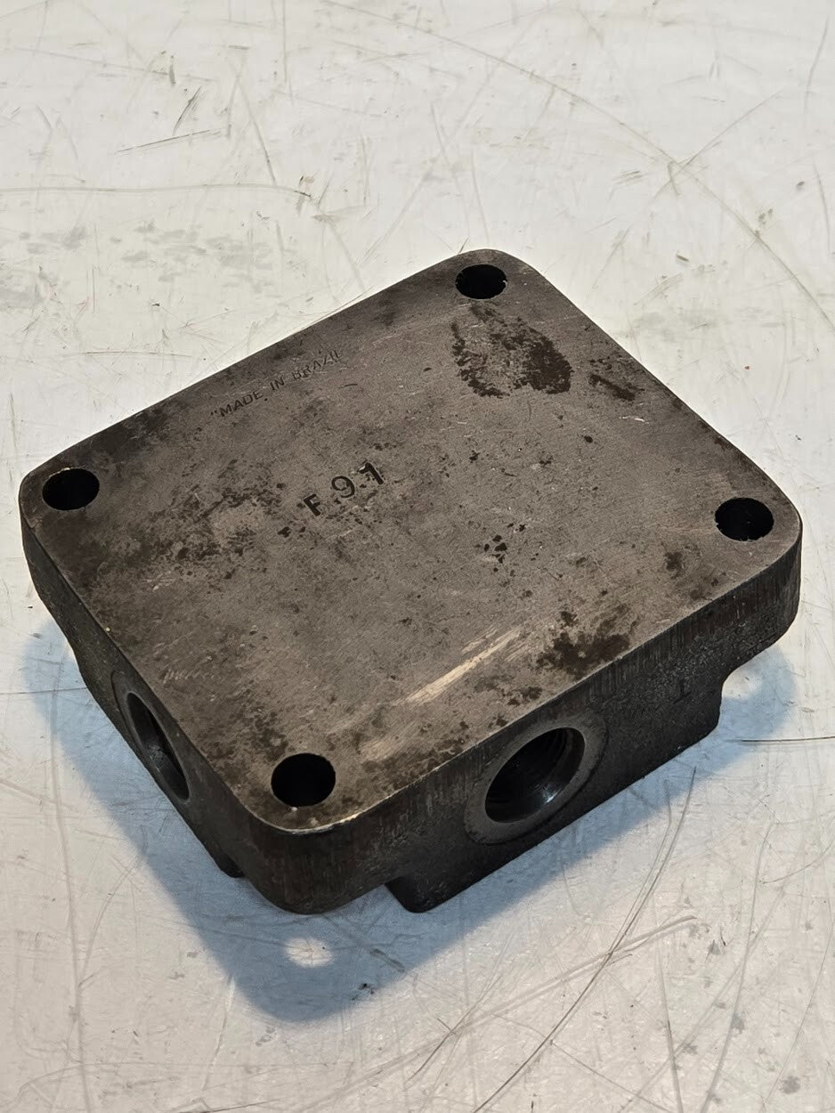 F91 Hydraulic Manifold Subplate 1/2 in FNPT Ports for Bailey Chief D05