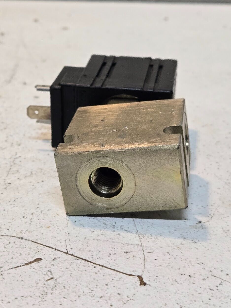 Parker S8LD Solenoid and B08-2-4T Valve Body