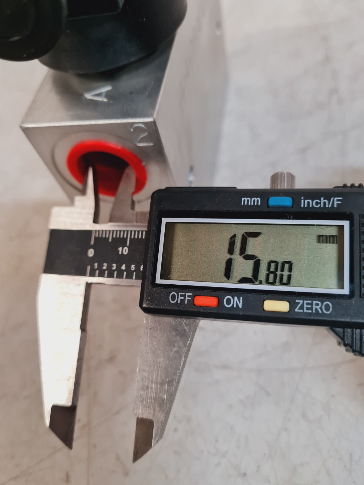 Hydraforce Womac Machine Supply Valve Part Number 7070110.2 | 889000042 | 12VDC