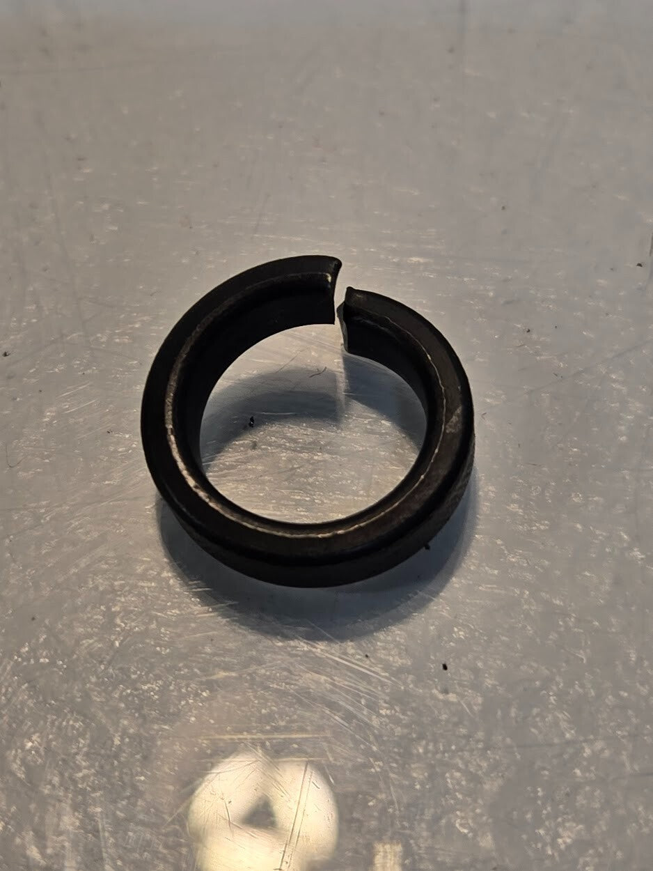 Anchor Fluid Power A-088 Flange with Bolts Lock Washers and O-Ring | 1-1/2" FNPT