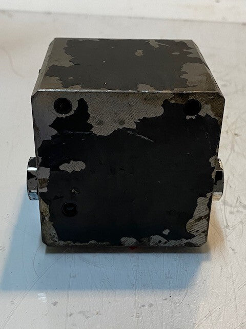 Manifold 2-7/8" W 2-7/8" L 2-7/8" H 2904400B | AD09K | 29044 | 1010001935