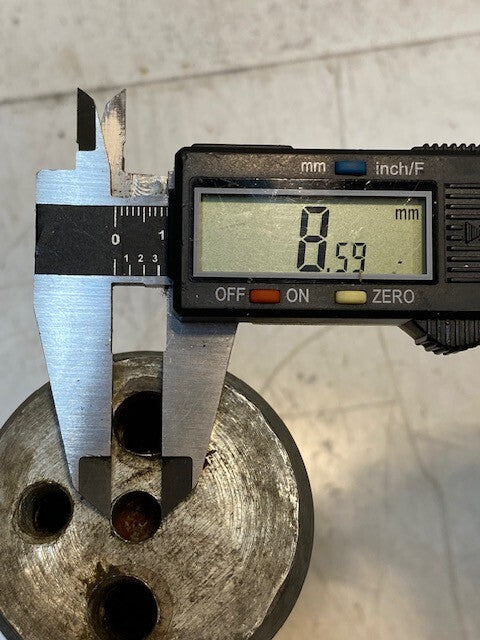 John Deere Pivot Pin T43090 | 950706DY5 | 9" Long 63mm Outside Diameter