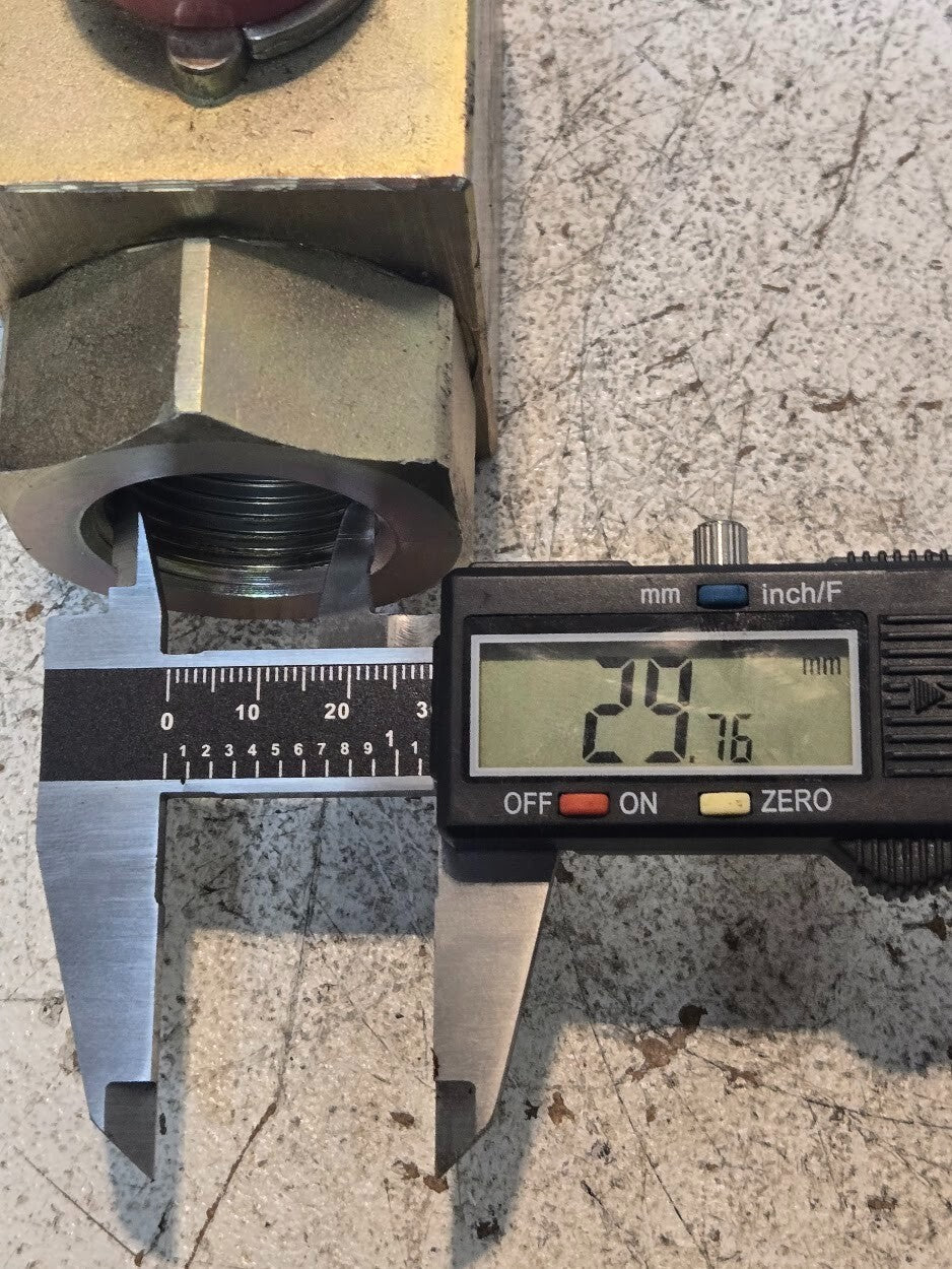 Anchor Flange 3-Way Block Body Threaded Valve AE3LN1-11DB | 5075 PSI