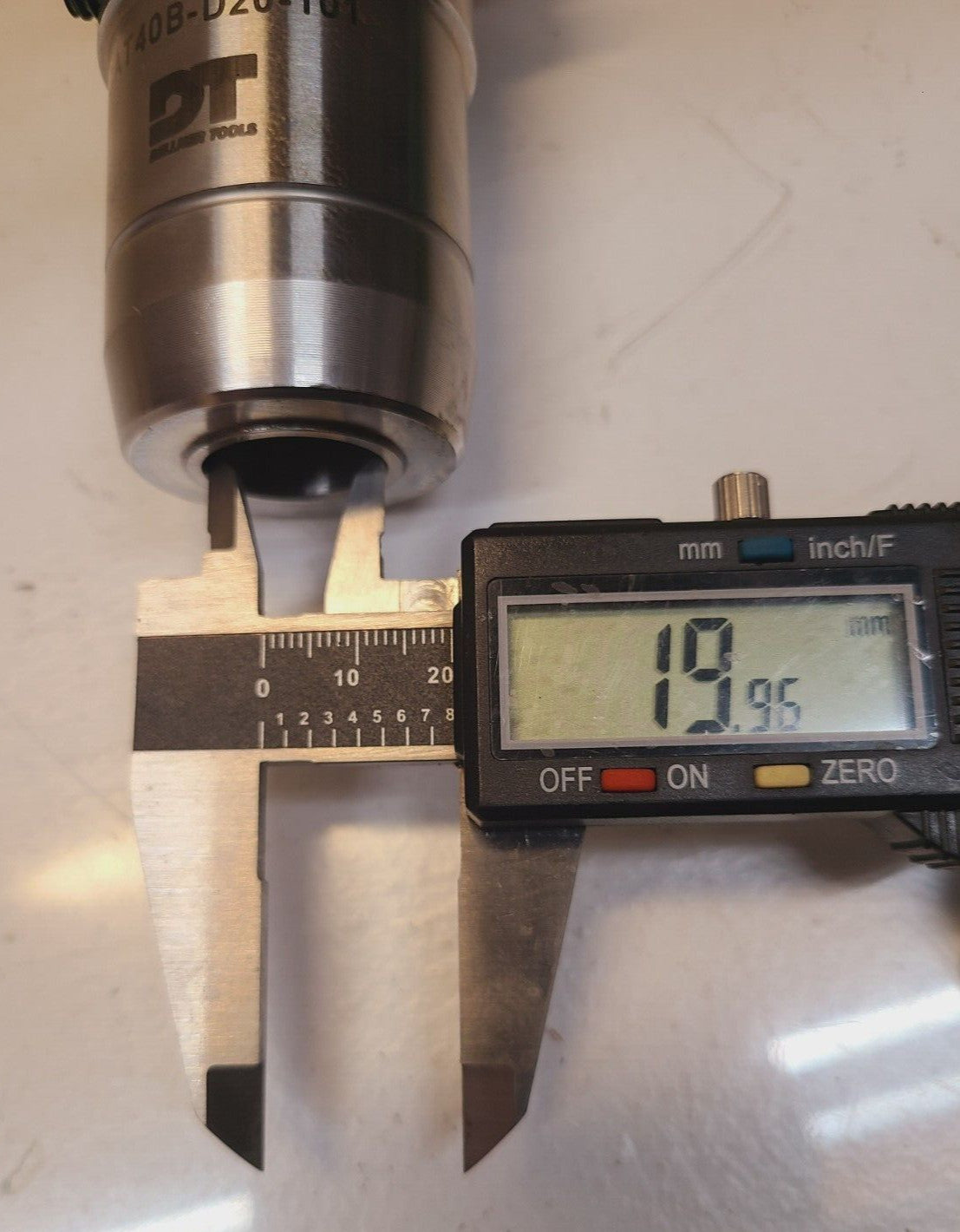Dellner Tools DT Hydraulic End Mill Holder CAT40B-D20-101 | AG029