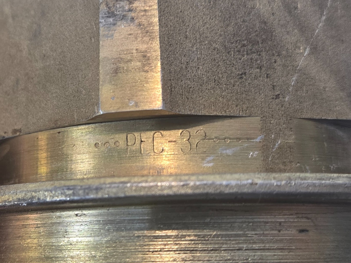 Snap-Tite PEC-32 2" Female Quick Coupling | Steel | 2" FPT | 3" Hex Size