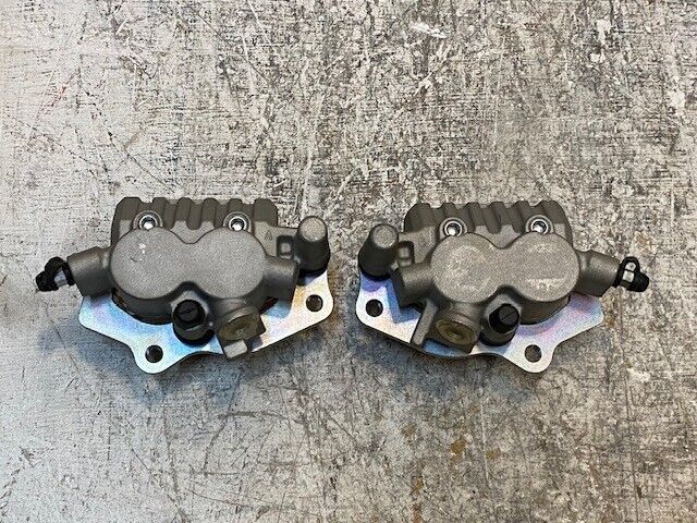 Pair of Brake Calipers S2210GG A & B | 5" x 3-1/2" 3-1/2"