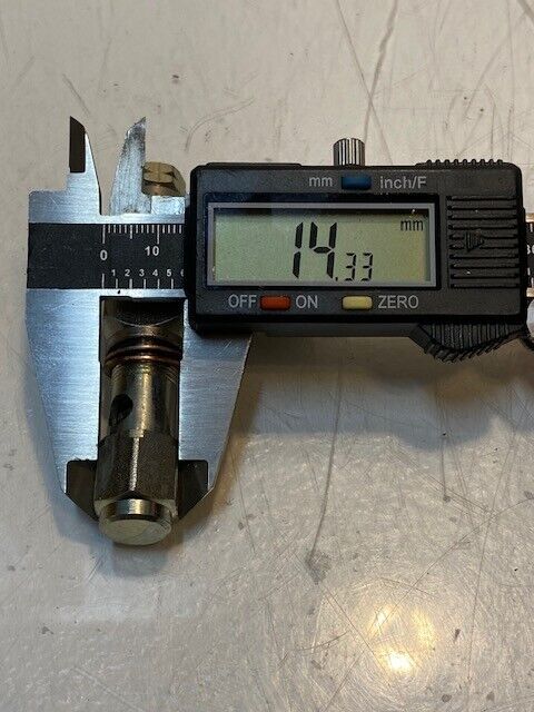 Lincoln High Pressure Control Valve Oil Injector 3-1/8" L 14mm End 13mm Mid 11mm