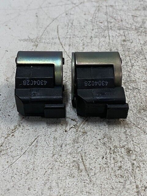 2 Qty of Solenoid Coil Valves 4304028 28 VDC 4913 PC - USED (2 Quantity)