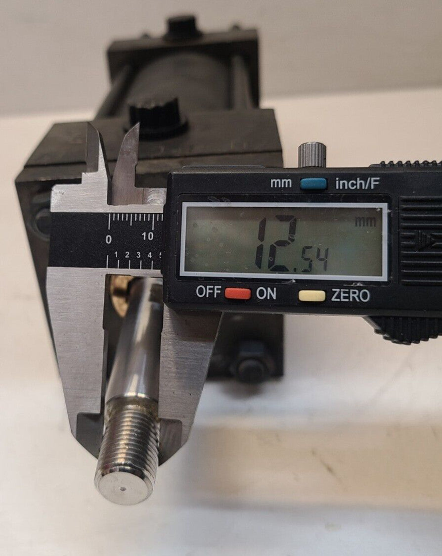 Parker Pneumatic Cylinder CC418660 A Model 02.50 TC-2ANUS13A | 3.000 | 250 PSI A