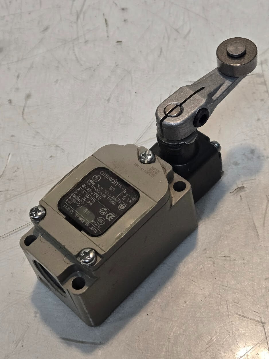 Omron Roller Lever Limit Switch WLCA2-2TSLD | 1G-A | NO | 782Y Type 3, 4, and 13