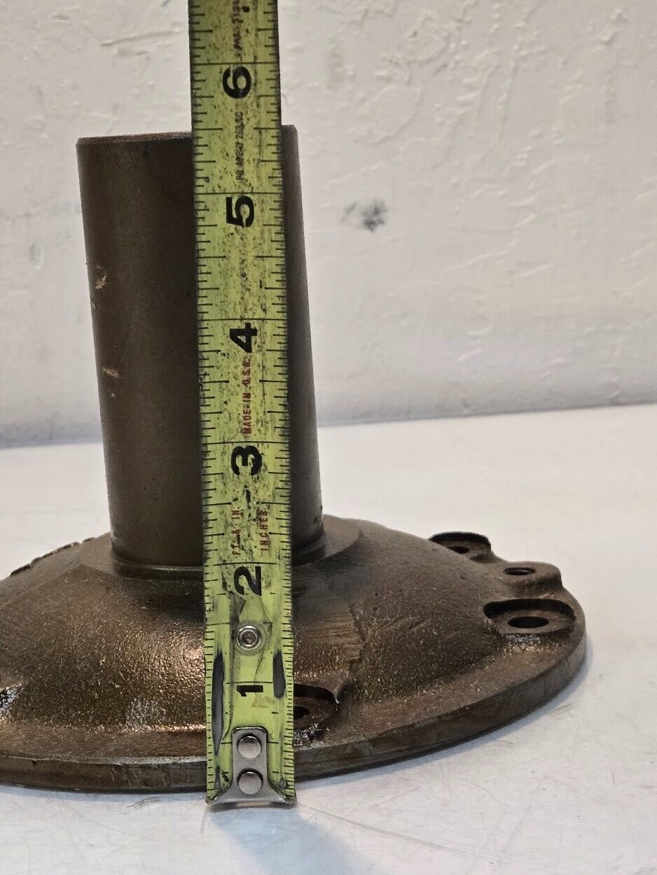 C62-19-26-1 Bearing Retainer 7 5/8" Diameter 1 3/4" Bore Diameter 5 1/2" Tall