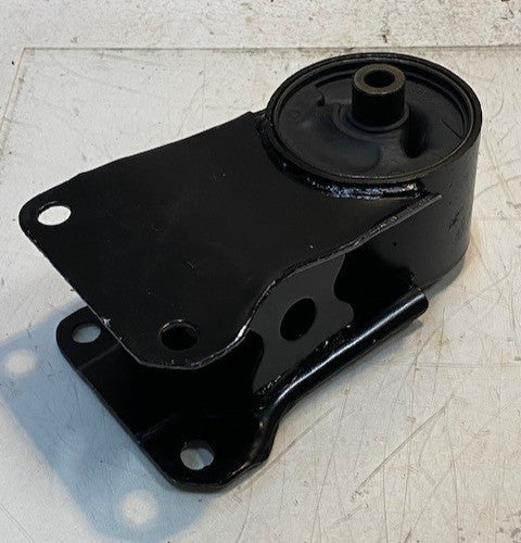 Engine Mount 11321-40U00 | 8866 | 8-1/4" Long 5" Wide 3-1/4" Thick 12mm Bore